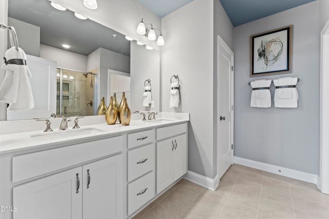 405 Grove Overlook Lane 100, Wake Forest, NC 27587