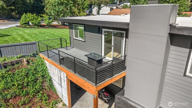 18001 77th Street E, Bonney Lake, WA 98391