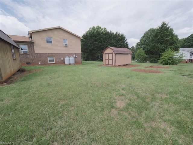 110 Robert Drive, State Road, NC 28676
