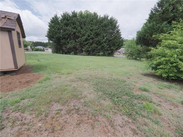110 Robert Drive, State Road, NC 28676