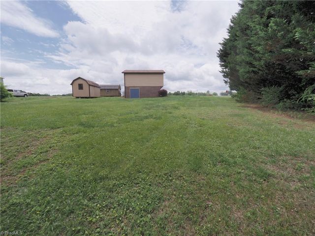 110 Robert Drive, State Road, NC 28676