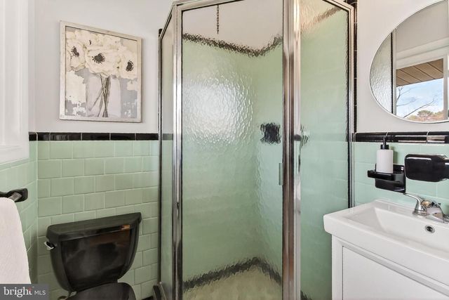 6451 QUEEN ANNE TER, Falls Church, VA 22044