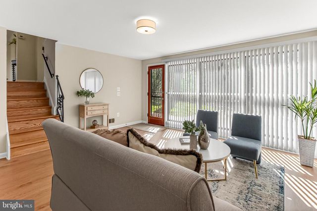 6451 QUEEN ANNE TER, Falls Church, VA 22044