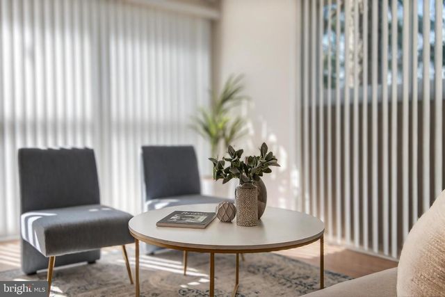 6451 QUEEN ANNE TER, Falls Church, VA 22044