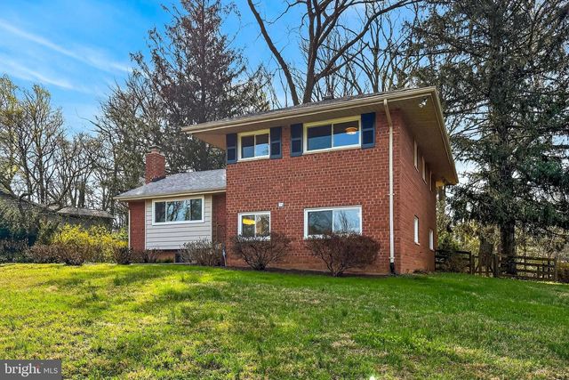 6451 QUEEN ANNE TER, Falls Church, VA 22044