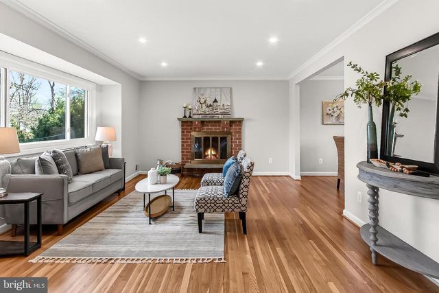 6451 QUEEN ANNE TER, Falls Church, VA 22044