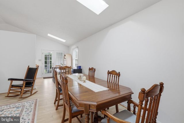 23 TEAKWOOD CT, Harpers Ferry, WV 25425