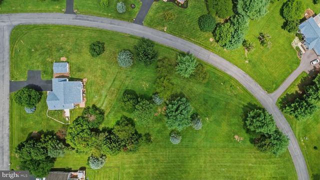 23 TEAKWOOD CT, Harpers Ferry, WV 25425