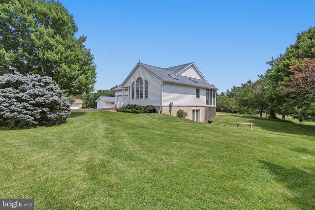 23 TEAKWOOD CT, Harpers Ferry, WV 25425