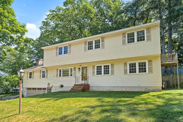 10 Oakdale Avenue, Nashua, NH 03062