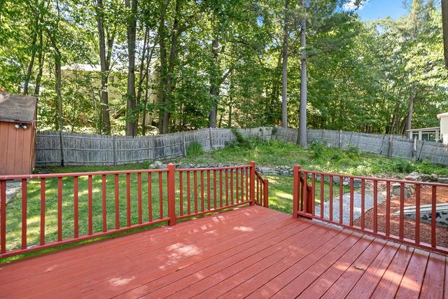 10 Oakdale Avenue, Nashua, NH 03062