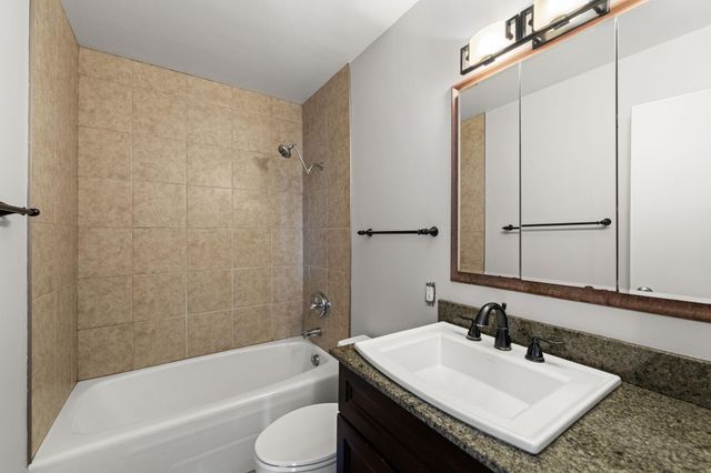 19 S 1st Street B904, Minneapolis, MN 55401
