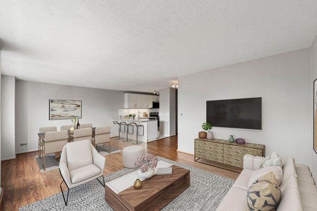 19 S 1st Street B904, Minneapolis, MN 55401