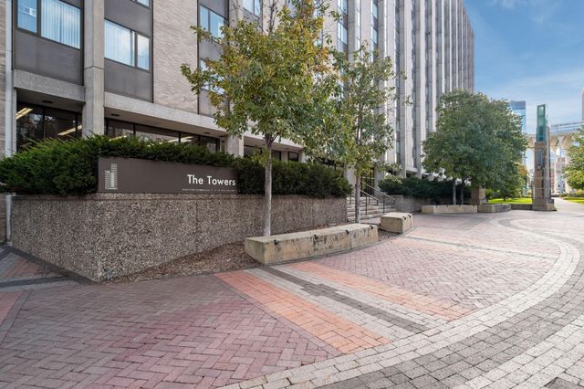 19 S 1st Street B904, Minneapolis, MN 55401