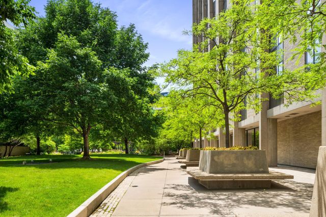 19 S 1st Street B904, Minneapolis, MN 55401