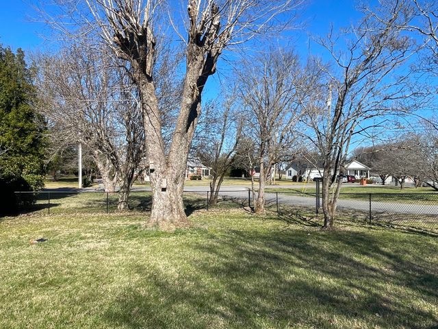 204 8th Ave, SE, Winchester, TN 37398