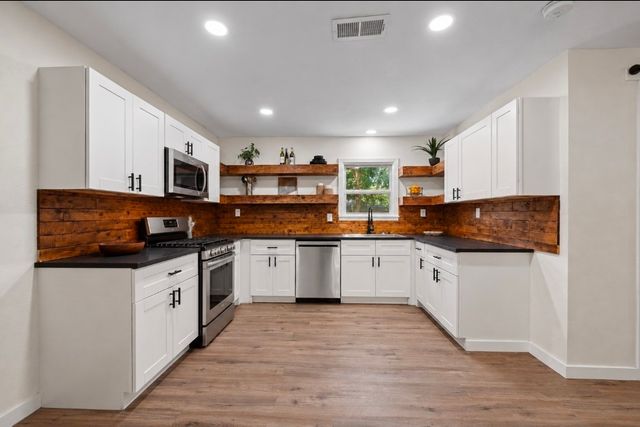 5749 Aton Avenue, Westworth Village, TX 76114