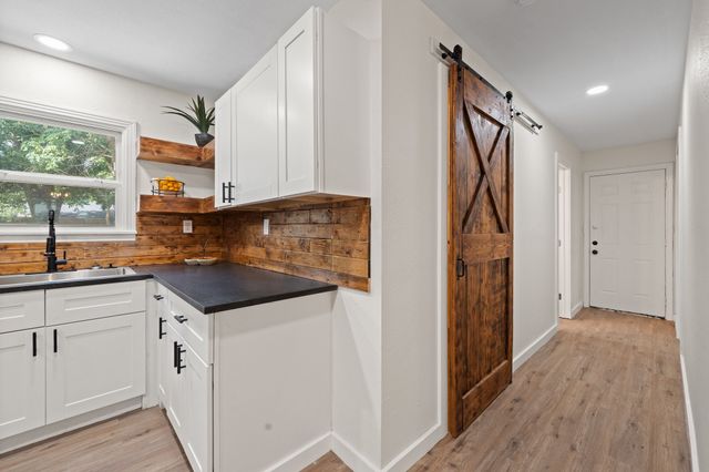 5749 Aton Avenue, Westworth Village, TX 76114