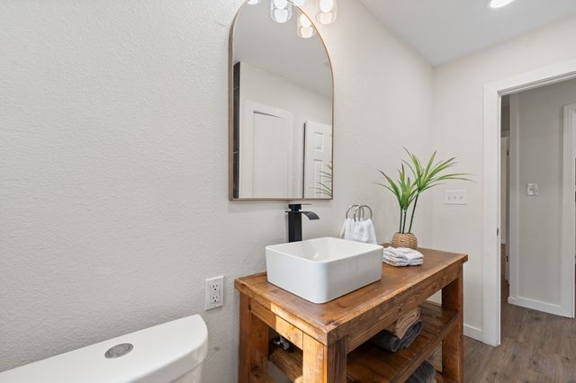 5749 Aton Avenue, Westworth Village, TX 76114