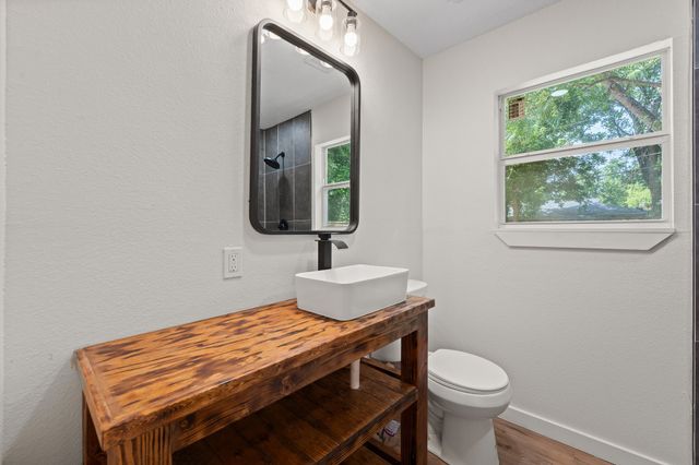 5749 Aton Avenue, Westworth Village, TX 76114