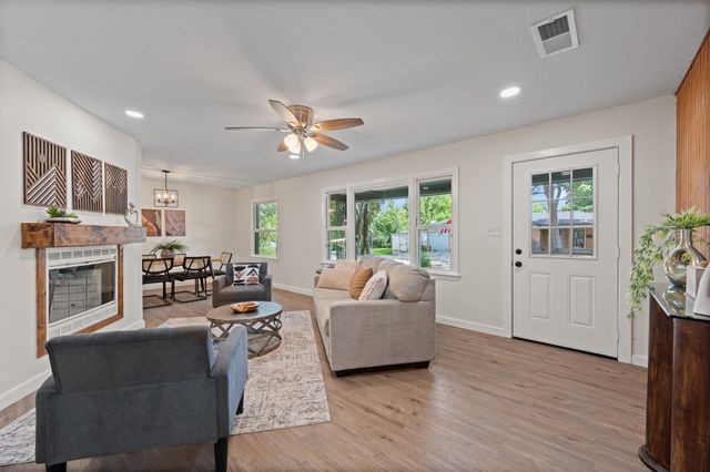 5749 Aton Avenue, Westworth Village, TX 76114