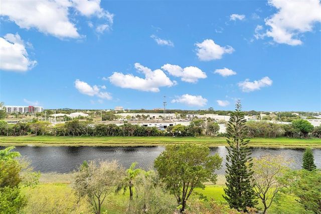 2202 S CYPRESS BEND Drive 801, Pompano Beach, FL 33069