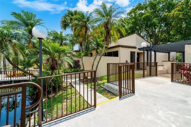 2202 S CYPRESS BEND Drive 801, Pompano Beach, FL 33069