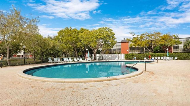 2202 S CYPRESS BEND Drive 801, Pompano Beach, FL 33069