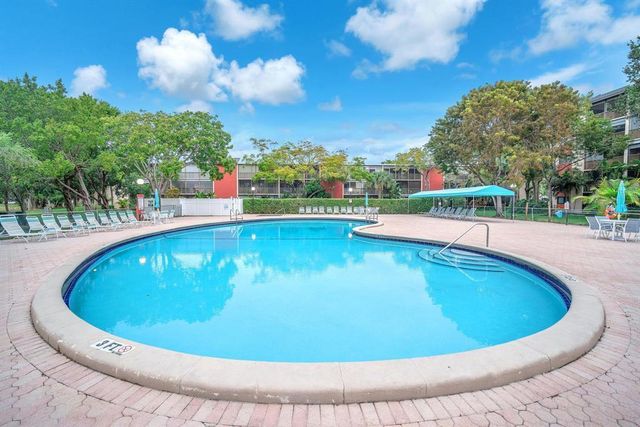 2202 S CYPRESS BEND Drive 801, Pompano Beach, FL 33069
