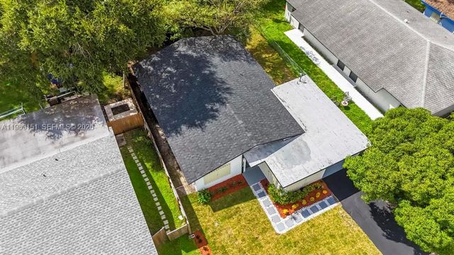 2714 NW 13th ST, Fort Lauderdale, FL 33311