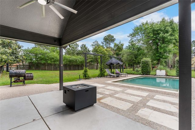 23510 Napa View Valley Drive, Magnolia, TX 77355