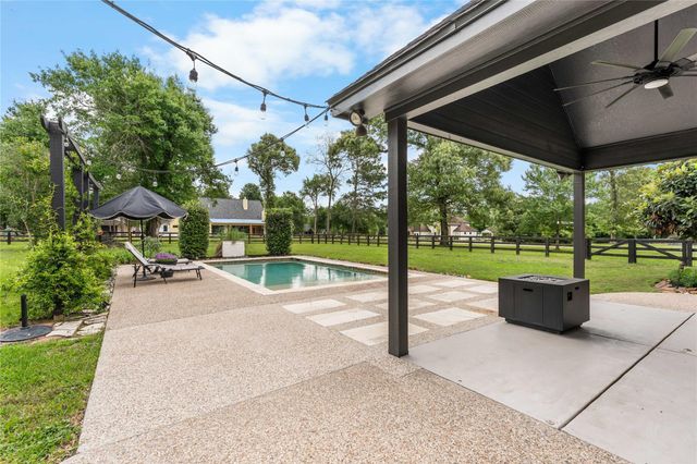 23510 Napa View Valley Drive, Magnolia, TX 77355