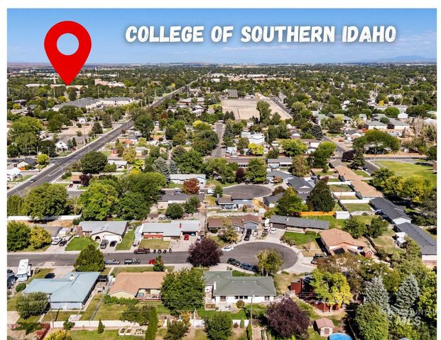 847 Rosewood Dr., Twin Falls, ID 83301