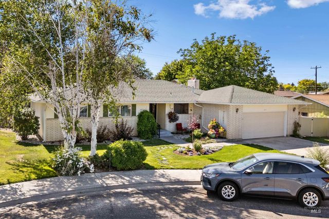 847 Rosewood Dr., Twin Falls, ID 83301