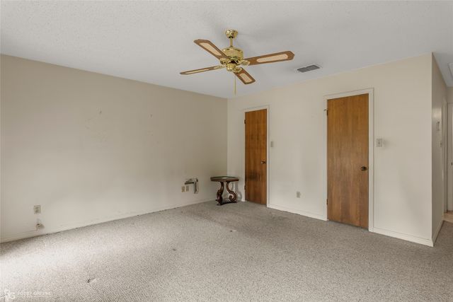 2424 Somersworth Drive, Shreveport, LA 71118