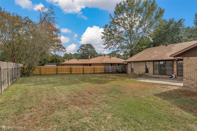 2424 Somersworth Drive, Shreveport, LA 71118