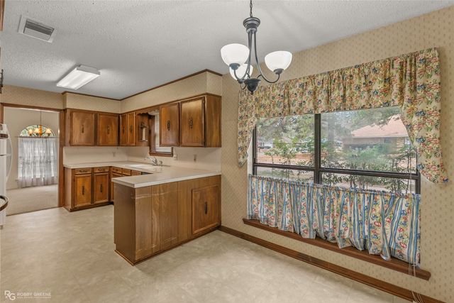 2424 Somersworth Drive, Shreveport, LA 71118