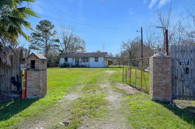 1954 Fm 160 Road N, Liberty, TX 77575