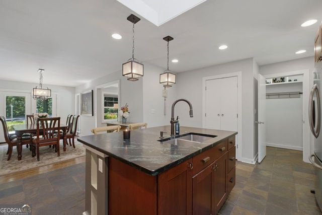 1322 Brook Forest Drive NE, Atlanta, GA 30324