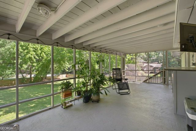 1322 Brook Forest Drive NE, Atlanta, GA 30324