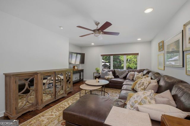 1322 Brook Forest Drive NE, Atlanta, GA 30324