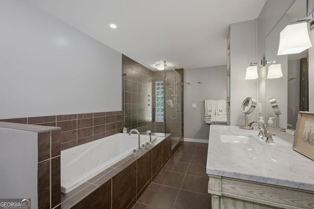 1322 Brook Forest Drive NE, Atlanta, GA 30324