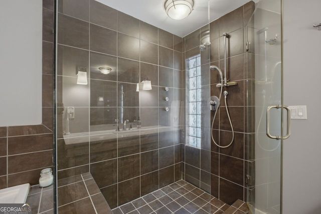 1322 Brook Forest Drive NE, Atlanta, GA 30324