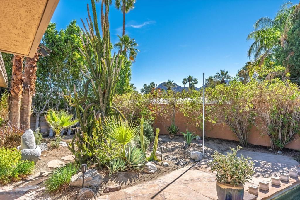 Image 37 of property listing at 47963 Sun Corral Trail, Palm Desert, CA 92260