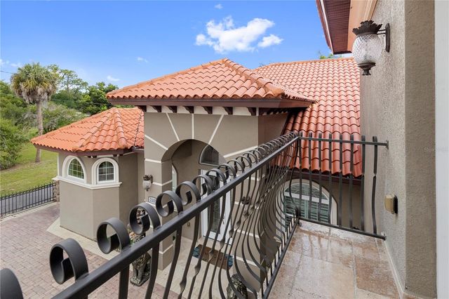 2101 W BEARSS AVENUE, Tampa, FL 33618