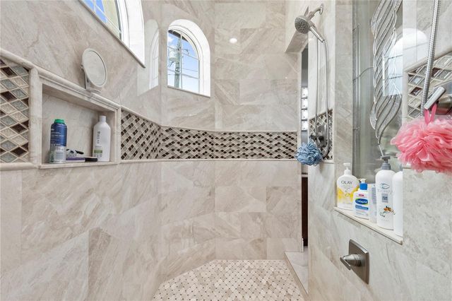 2101 W BEARSS AVENUE, Tampa, FL 33618