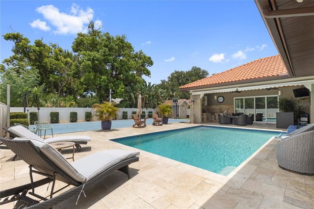 2101 W BEARSS AVENUE, Tampa, FL 33618