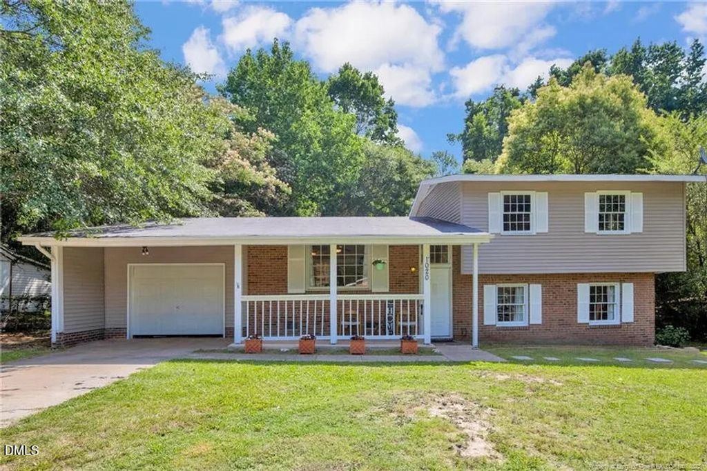 1020 Riverside Circle, Spring Lake, NC 28390