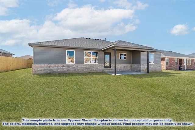 1017 Marquis Avenue, Lowell, AR 72745