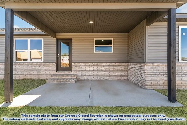 1017 Marquis Avenue, Lowell, AR 72745